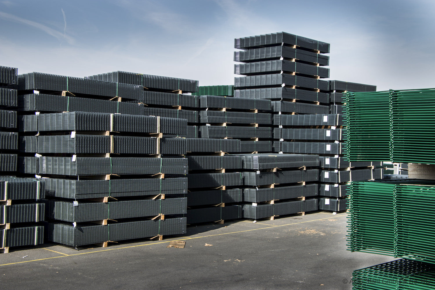 Doppelstabmatten-Komplettset 6/5/6 Anthrazit RAL 7016 – Aufschrauben